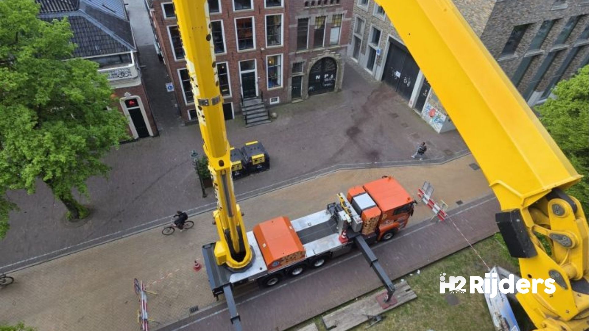 75 meter de lucht in op waterstof: Holthausen bouwt unieke zero-emissie hoogwerker voor Siesling
